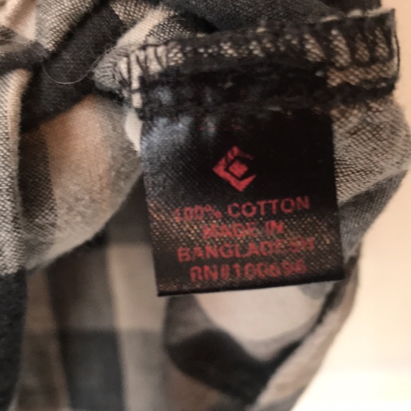 Black Jack button up - Picture 5 of 5